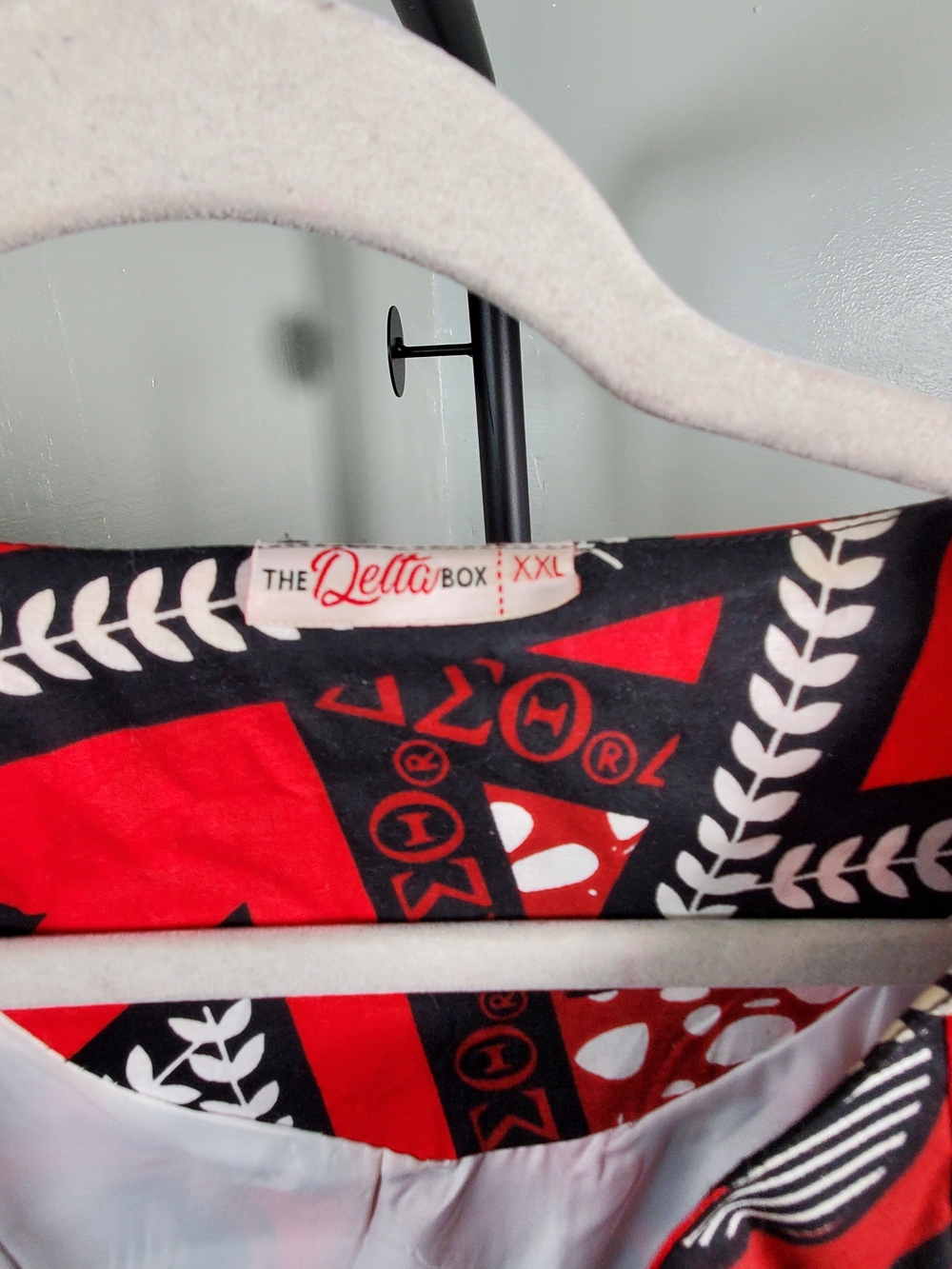 Delta Red Black White Patterned Blazer Jacket - Picture 3 of 6